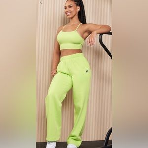 Fabletics Brand NEW Lime Sorbet Sweat Pants wide leg, Large